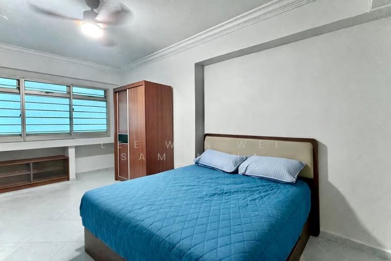 643 Jurong West Street 61 HDB Flat For Sale at S$ 510,000 | PropertyGuru Singapore - Bedroom