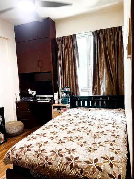 1km to Pei Hwa & Methodist Girls’. 7 mins to MRT. 3 bed convertible to 3+S or 4BR Condominium For Sale at S$ 2,328,888 | PropertyGuru Singapore - Bedroom