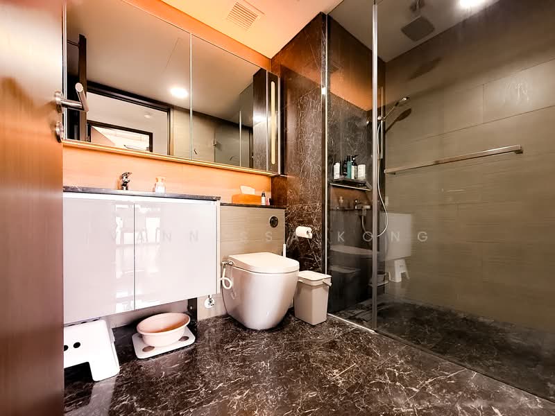 Parc Esta Condominium For Sale at S$ 1,728,000 | PropertyGuru Singapore - Bathroom