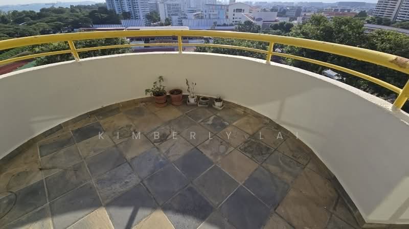 East Coast 1,600 sqft 3BR convertible to 4BR. High floor with sea view. Condominium For Sale at S$ 1,950,000 | PropertyGuru Singapore - Balcony