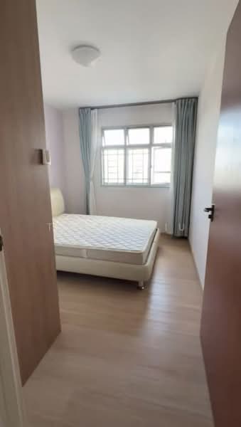 95C Henderson Road, 95C Henderson Road, 3 Bedrooms, 1,210 sqft, HDB Flat For Rent, by Tracy Liu, 500058938 - Bedroom - PropertyGuru.com.sg