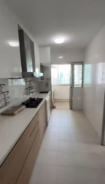 95C Henderson Road, 95C Henderson Road, 3 Bedrooms, 1,210 sqft, HDB Flat For Rent, by Tracy Liu, 500058938 - Kitchen - PropertyGuru.com.sg