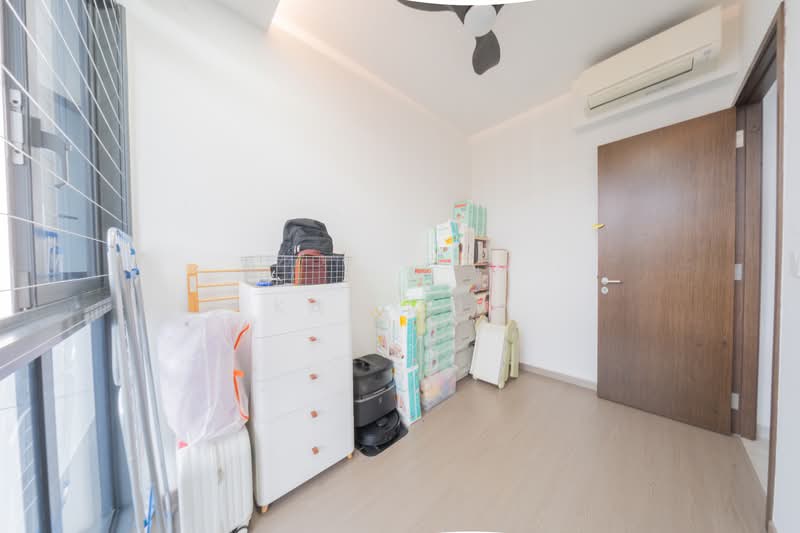 Symphony Suites Condominium For Sale at S$ 1,500,000 | PropertyGuru Singapore