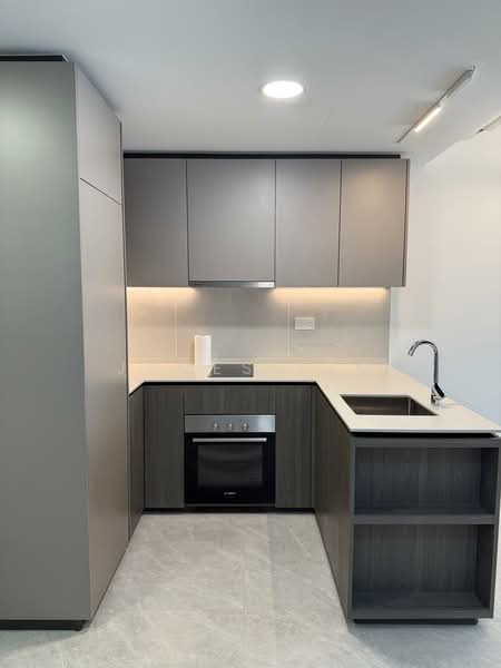 Piccadilly Grand Condominium For Sale at S$ 1,790,000 | PropertyGuru Singapore - Kitchen