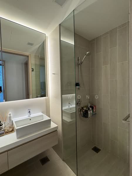 The Panorama Condominium For Sale at S$ 1,627,800 | PropertyGuru Singapore - Common Bathroom