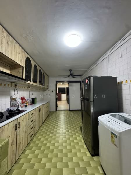 319 Ang Mo Kio Avenue 1, 319 Ang Mo Kio Avenue 1, 2 Bedrooms, 786 sqft, HDB Flat For Rent, by Manfred Lau, 500058960 - Kitchen - PropertyGuru.com.sg