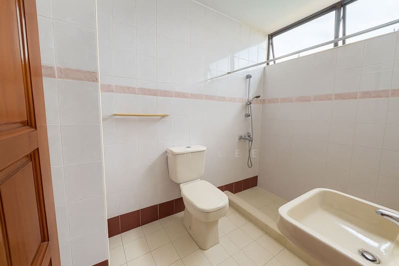 Semi D in Sennett Avenue for sale Semi-Detached House For Sale at S$ 6,450,000 | PropertyGuru Singapore - Bathroom