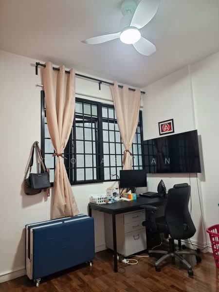 Fernwood Towers, 28 Fernwood Terrace, 3 Bedrooms, 1,195 sqft, Condominium For Rent, by Thomas Tan, 500058976 - Study - PropertyGuru.com.sg