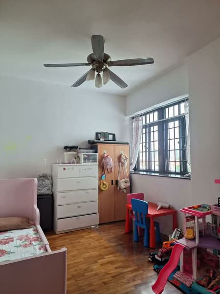 Fernwood Towers, 28 Fernwood Terrace, 3 Bedrooms, 1,195 sqft, Condominium For Rent, by Thomas Tan, 500058976 - Bedroom - PropertyGuru.com.sg