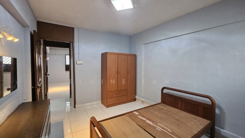 427 Clementi Avenue 3, 427 Clementi Avenue 3, 2 Bedrooms, 721 sqft, HDB Flat For Rent, by Elaine Tan, 500058999 - Bedroom - PropertyGuru.com.sg