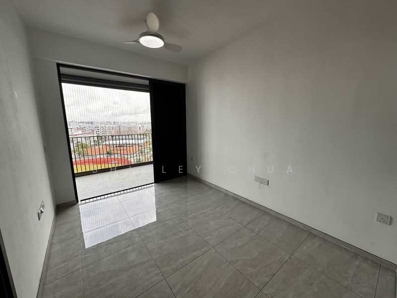 The Florence Residences Condominium For Sale at S$ 849,999 | PropertyGuru Singapore - Balcony