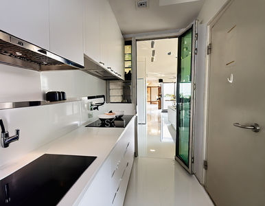 For Sale - Rare 5 bedrooms dual key penthouse, no extension