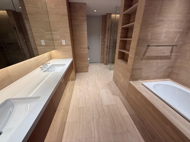 The Colonnade, 82 Grange Road, 4 Bedrooms, 3,617 sqft, Condominium For Rent, by Navin Pampan, 500059011 - Bathroom - PropertyGuru.com.sg