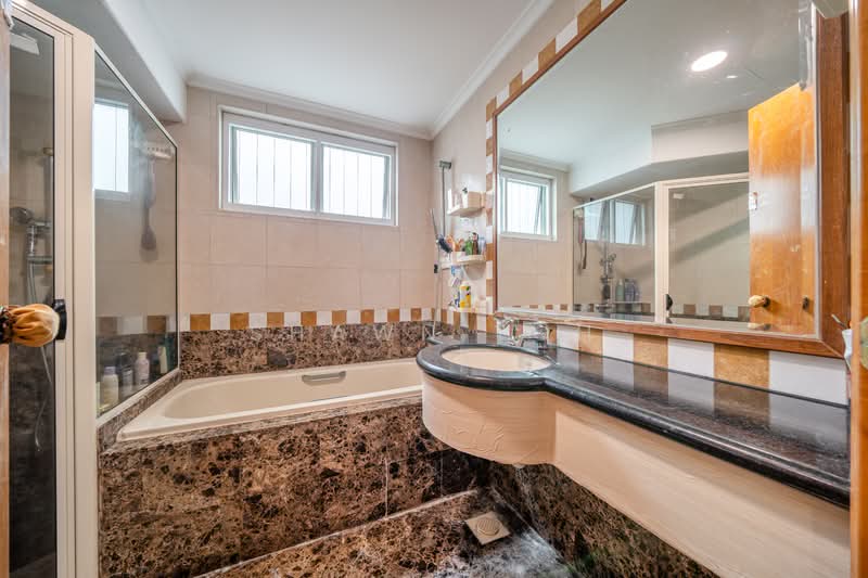 Guilin View Condominium For Sale at S$ 1,510,000 | PropertyGuru Singapore - Master Bath