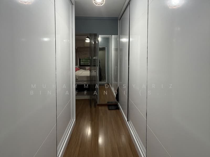 128 Rivervale Street HDB Flat For Sale at S$ 650,000 | PropertyGuru Singapore - Corridor