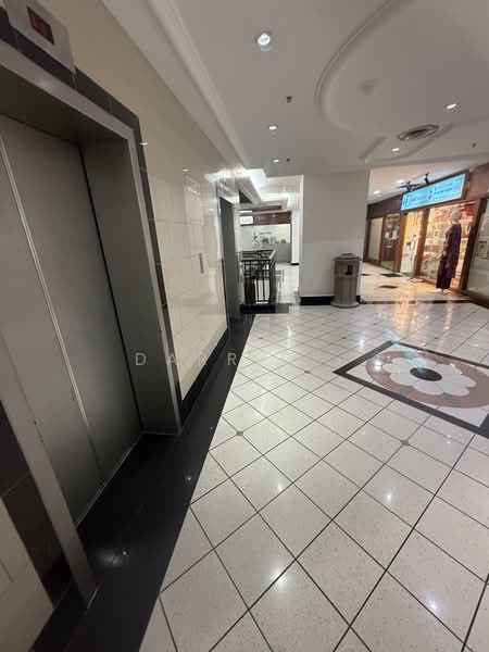 Parklane Shopping Mall, 35 Selegie Road, 753 sqft, Other Retail For Rent, by Darrio ., 500059016 - Corridor - CommercialGuru.com.sg