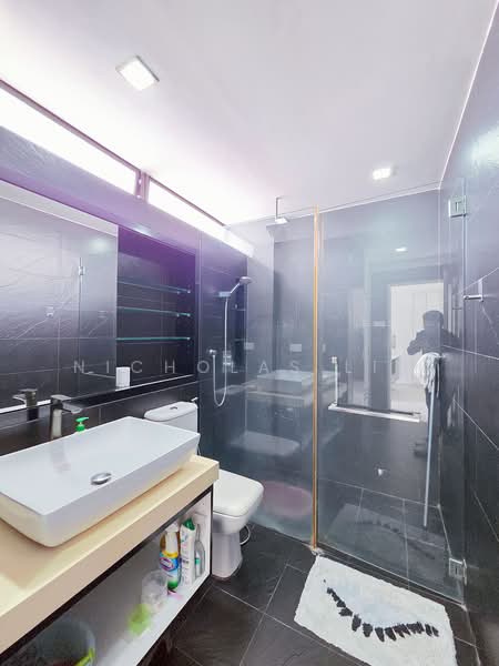 The Odeon Katong Apartment For Sale at S$ 1,028,000 | PropertyGuru Singapore - Bathroom