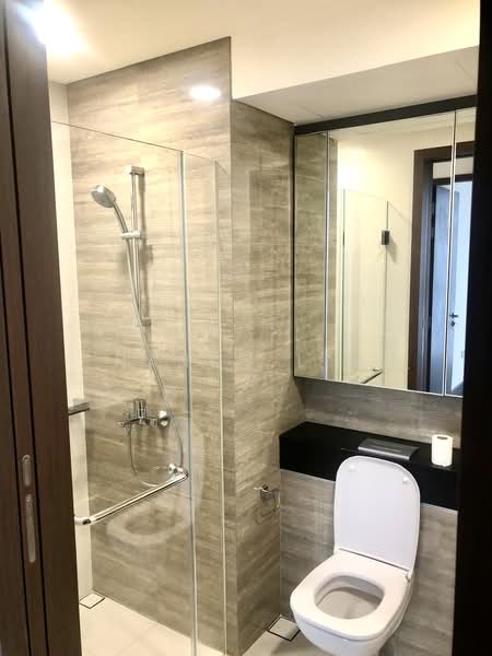 Park Place Residences, 2 Paya Lebar Road, 2 Bedrooms, 743 sqft, Condominium For Rent, by Nancy Lim, 500059022 - Common bathroom - PropertyGuru.com.sg