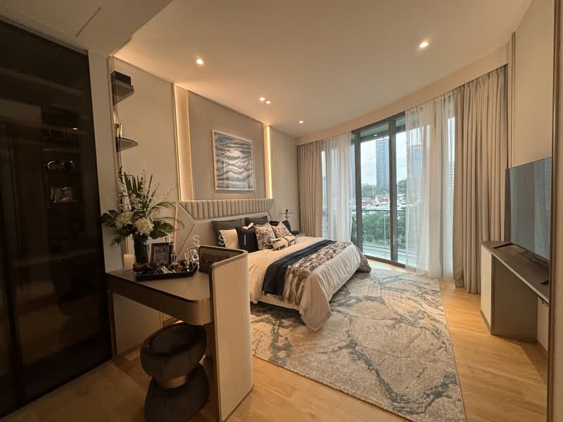 Cliveden at Grange Condominium For Sale at S$ 10,500,000 | PropertyGuru Singapore - Bedroom