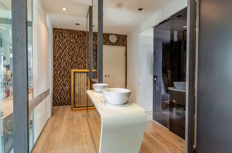 1 Moulmein Rise Apartment For Sale at S$ 6,900,000 | PropertyGuru Singapore - Bathroom