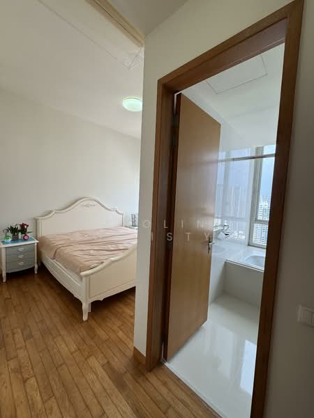 The Cosmopolitan, 200 Kim Seng Road, 3 Bedrooms, 1,399 sqft, Condominium For Rent, by Caroline Soelistyo, 500059062 - Master Bedroom - PropertyGuru.com.sg