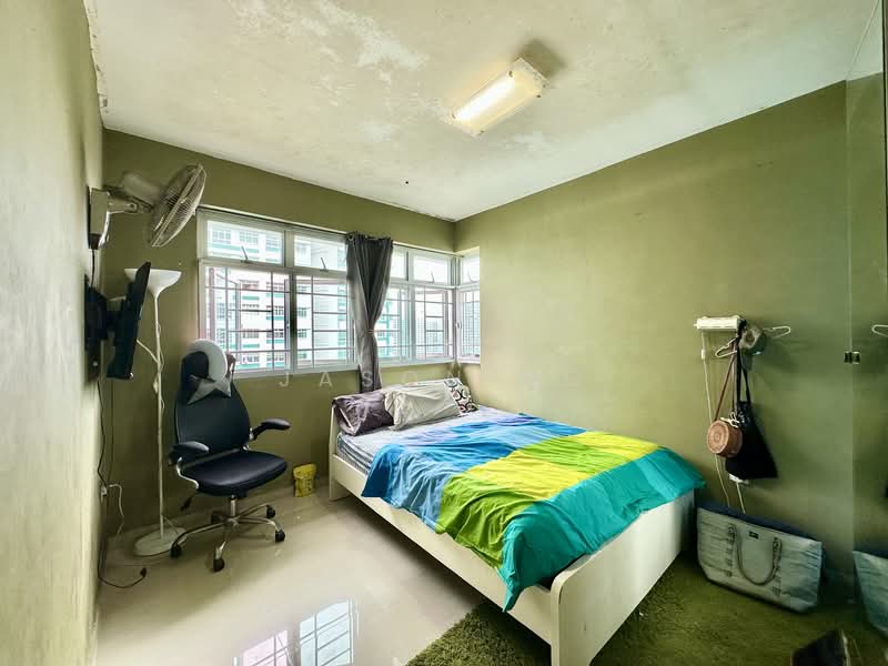 468C Fernvale Link HDB Flat For Sale at S$ 639,999 | PropertyGuru Singapore - Bedroom