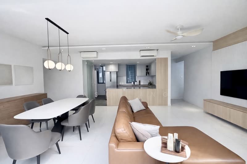 The Esta Condominium For Sale at S$ 4,480,000 | PropertyGuru Singapore - Spacious living and dining area