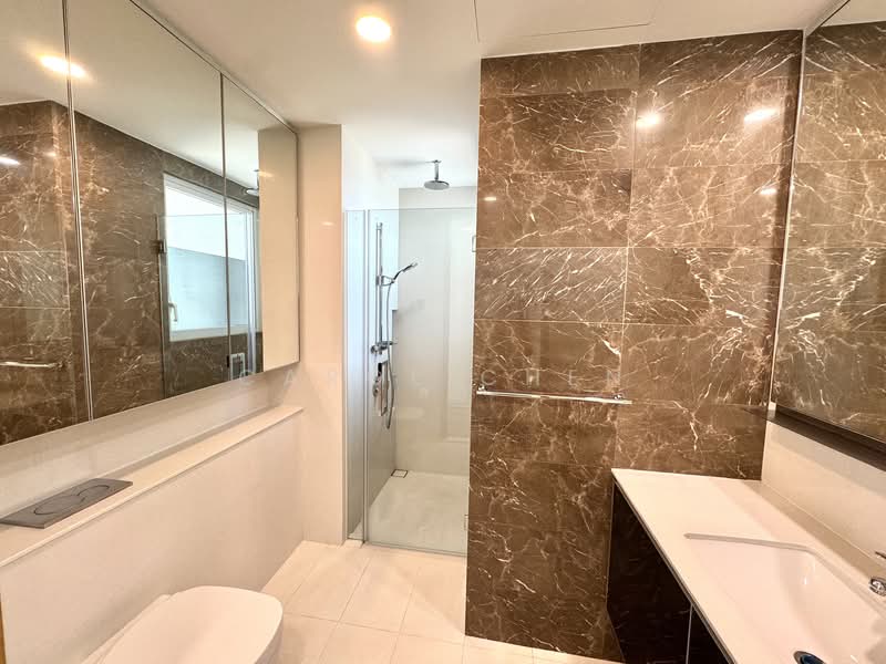 76 Shenton Apartment For Sale at S$ 1,200,000 | PropertyGuru Singapore - Bathroom