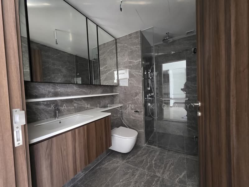 Lentor Modern Condominium For Sale at S$ 1,650,000 | PropertyGuru Singapore - Bathroom