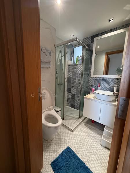 Icon, 10 Gopeng Street, 2 Bedrooms, 904 sqft, Apartment For Rent, by Cris Chia, 500059101 - Bathroom - PropertyGuru.com.sg