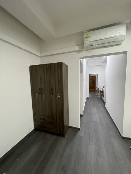 Eng Aun Mansion, 318 - 318C Thomson Road, Room Rental, 300 sqft, Apartment For Rent, by Celia Seow, 500059125 - Interior - PropertyGuru.com.sg