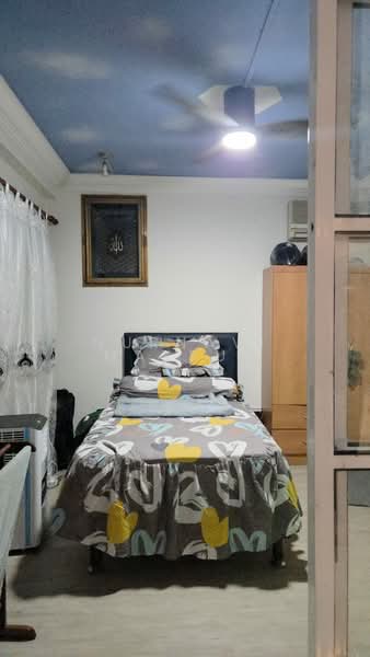 236 Pasir Ris Street 21 HDB Flat For Sale at S$ 888,000 | PropertyGuru Singapore - Bedroom