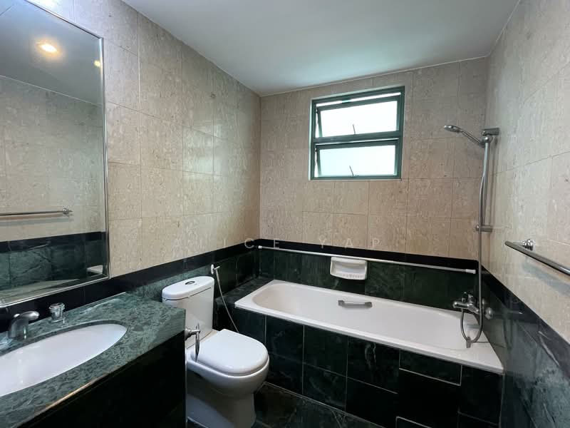 Merawoods, , 3 Bedrooms, 1,346 sqft, Condominium For Rent, by Alice Yap, 500059134 - Bathroom - PropertyGuru.com.sg