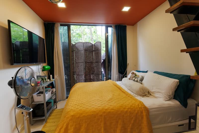 The Skywoods Condominium For Sale at S$ 935,000 | PropertyGuru Singapore - Bedroom