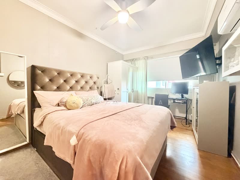 508 Pasir Ris Street 52 HDB Flat For Sale at S$ 1,080,000 | PropertyGuru Singapore - Bedroom