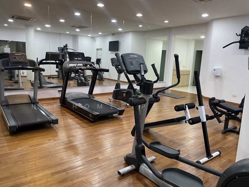 Holland Hill Park, 7 Holland Hill, Room Rental, 120 sqft, Condominium For Rent, by Hei Homes, 500059146 - Gym - PropertyGuru.com.sg