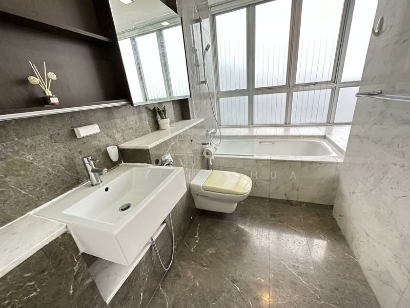 The Parc Condominium, 3 West Coast Walk, Room Rental, 120 sqft, Condominium For Rent, by Jaclyn Chua, 500059147 - Bathroom - PropertyGuru.com.sg