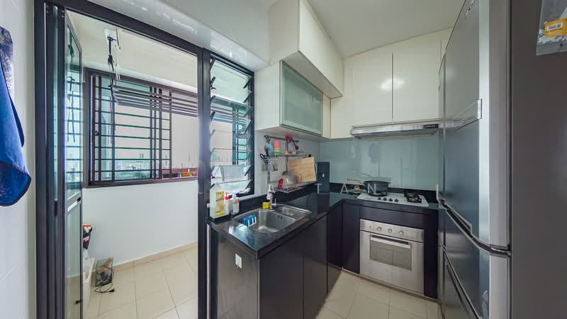 28C Dover Crescent HDB Flat For Sale at S$ 698,888 | PropertyGuru Singapore - Kitchen