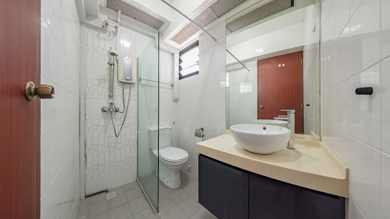 28C Dover Crescent HDB Flat For Sale at S$ 698,888 | PropertyGuru Singapore - Bathroom