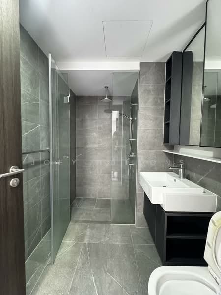 Riverfront Residences, 43 Hougang Avenue 7, 2 Bedrooms, 614 sqft, Condominium For Rent, by Joey Huttons, 500059151 - PropertyGuru.com.sg