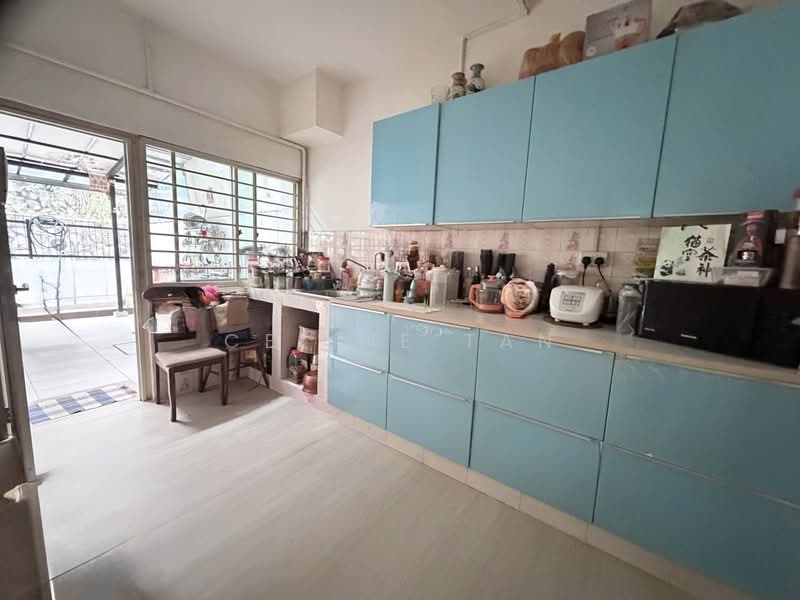 Mount Sinai Terraced House For Sale at S$ 5,700,000 | PropertyGuru Singapore - Kitchen