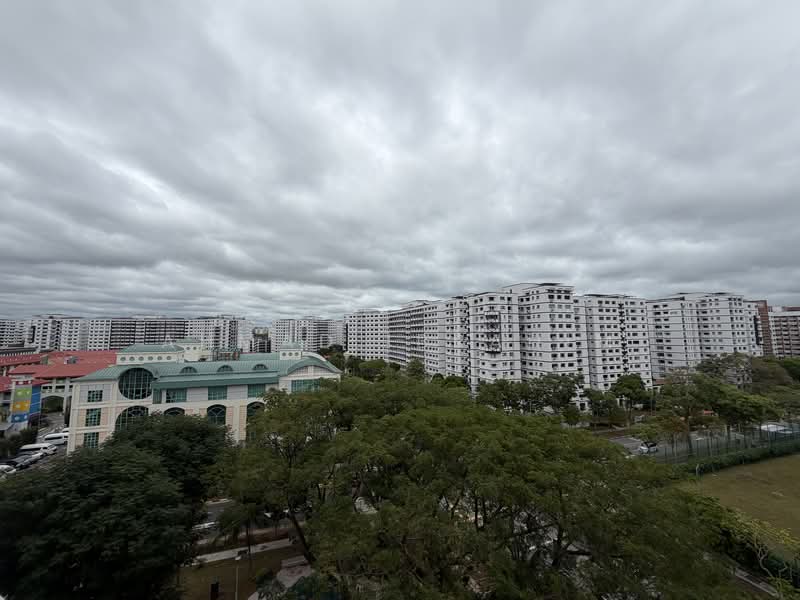 470 Tampines Street 44 HDB Flat For Sale at S$ 565,000 | PropertyGuru Singapore - Exterior