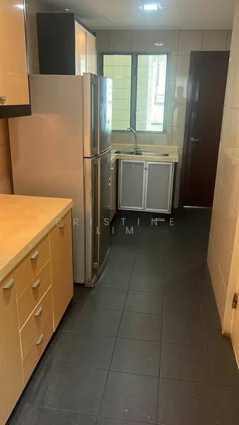 Sunhaven, 781 Upper Changi Road East, 3 Bedrooms, 1,292 sqft, Condominium For Rent, by Pristine Lim, 500059169 - Kitchen - PropertyGuru.com.sg