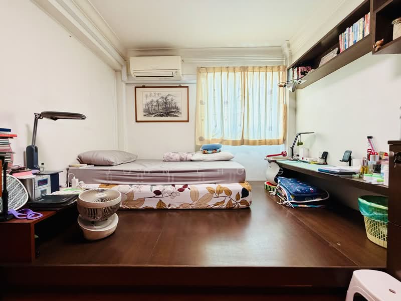 206 Toa Payoh North HDB Flat For Sale at S$ 410,000 | PropertyGuru Singapore - Bedroom