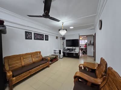 For Sale - 658 Hougang Avenue 8