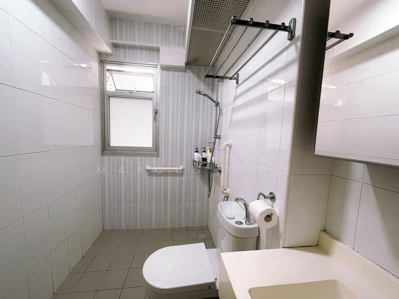 79 Dawson Road, 79 Dawson Road, 4 Bedrooms, 1,152 sqft, HDB Flat For Sale, by Marcus Luah, 500059193 - Bathroom - PropertyGuru.com.sg