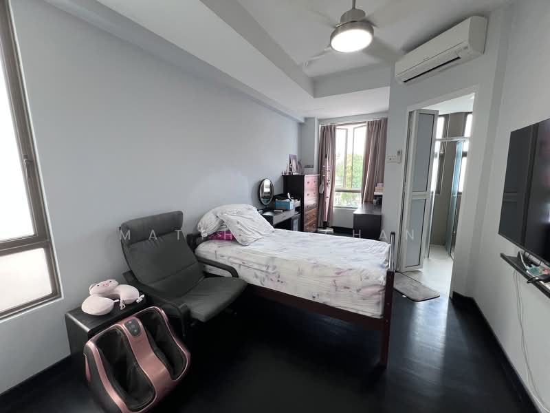 Chuan Link Corner Terrace For Sale at S$ 3,980,000 | PropertyGuru Singapore - Bedroom