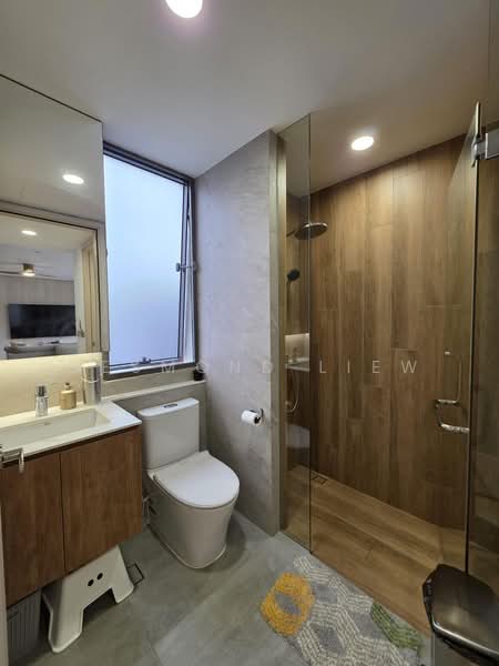 Stratum Condominium For Sale at S$ 2,388,888 | PropertyGuru Singapore - Bathroom