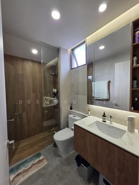 Stratum Condominium For Sale at S$ 2,388,888 | PropertyGuru Singapore - Bathroom