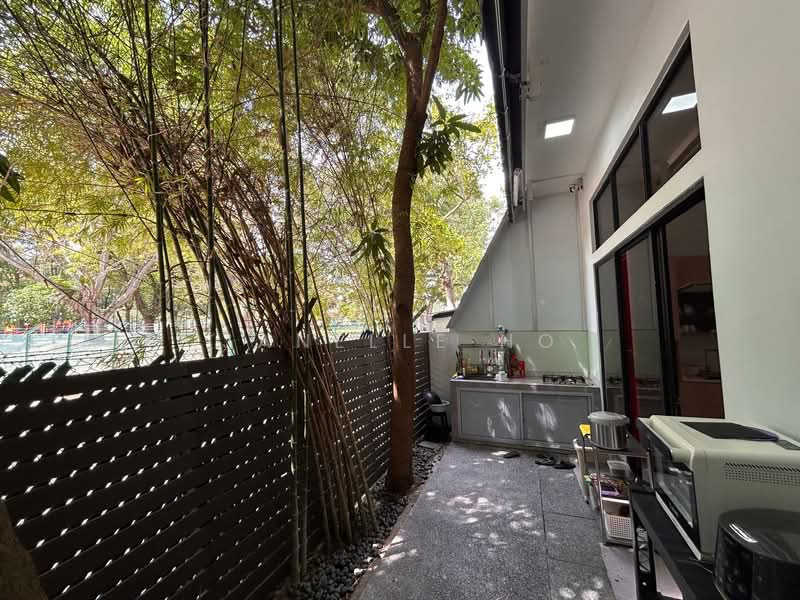 Stunning, Rare & Well-renovated Inter-Terrace - Your Desired Home with Lift! Terraced House For Sale at S$ 5,600,000 | PropertyGuru Singapore - Exterior